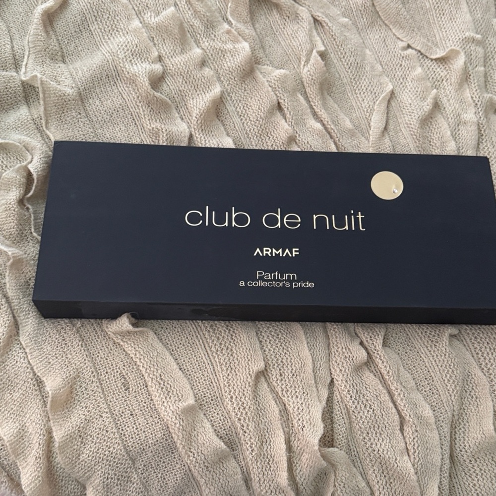 Armaf Club de Nuit Perfume